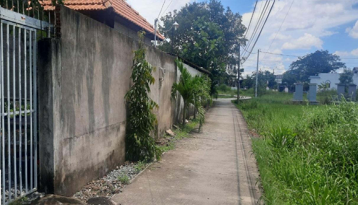 Bán đất đường tổ 5 ấp 4, xã Qui Đức, huyện Bình Chánh