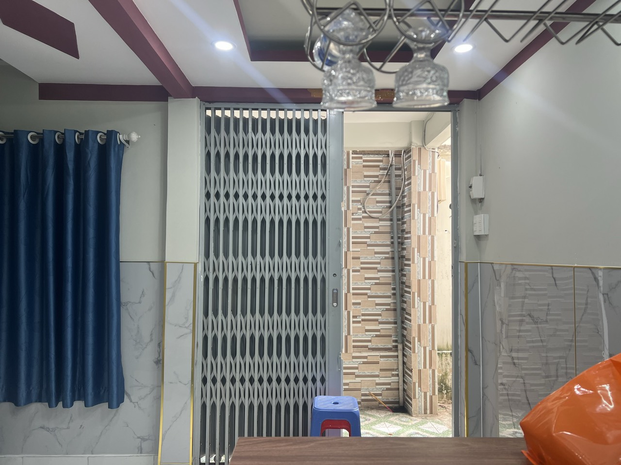 Bán nhà đường 3 Tháng 2, phường 4, Quận 10
