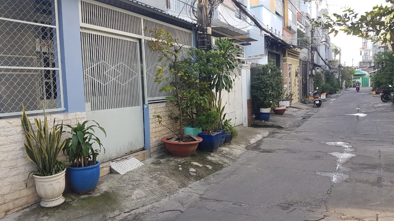 Bán nhà đường Cư Xá Phú Lâm B, phường 13, Quận 6