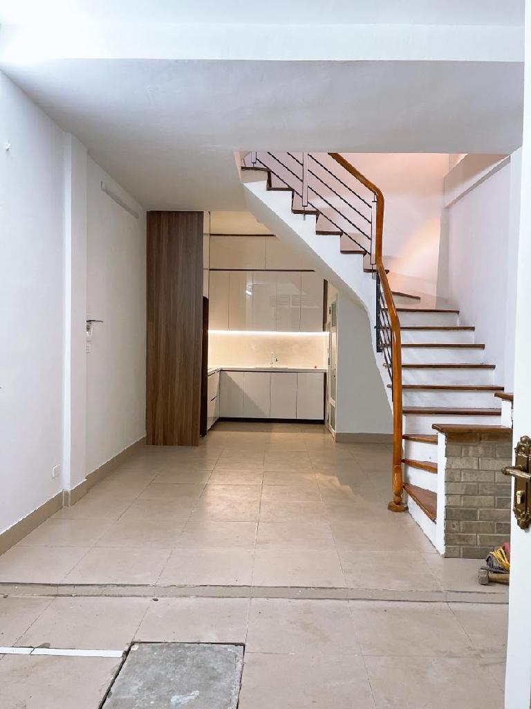 Bán nhà đường Hùng Vương, phường 9, Quận 5