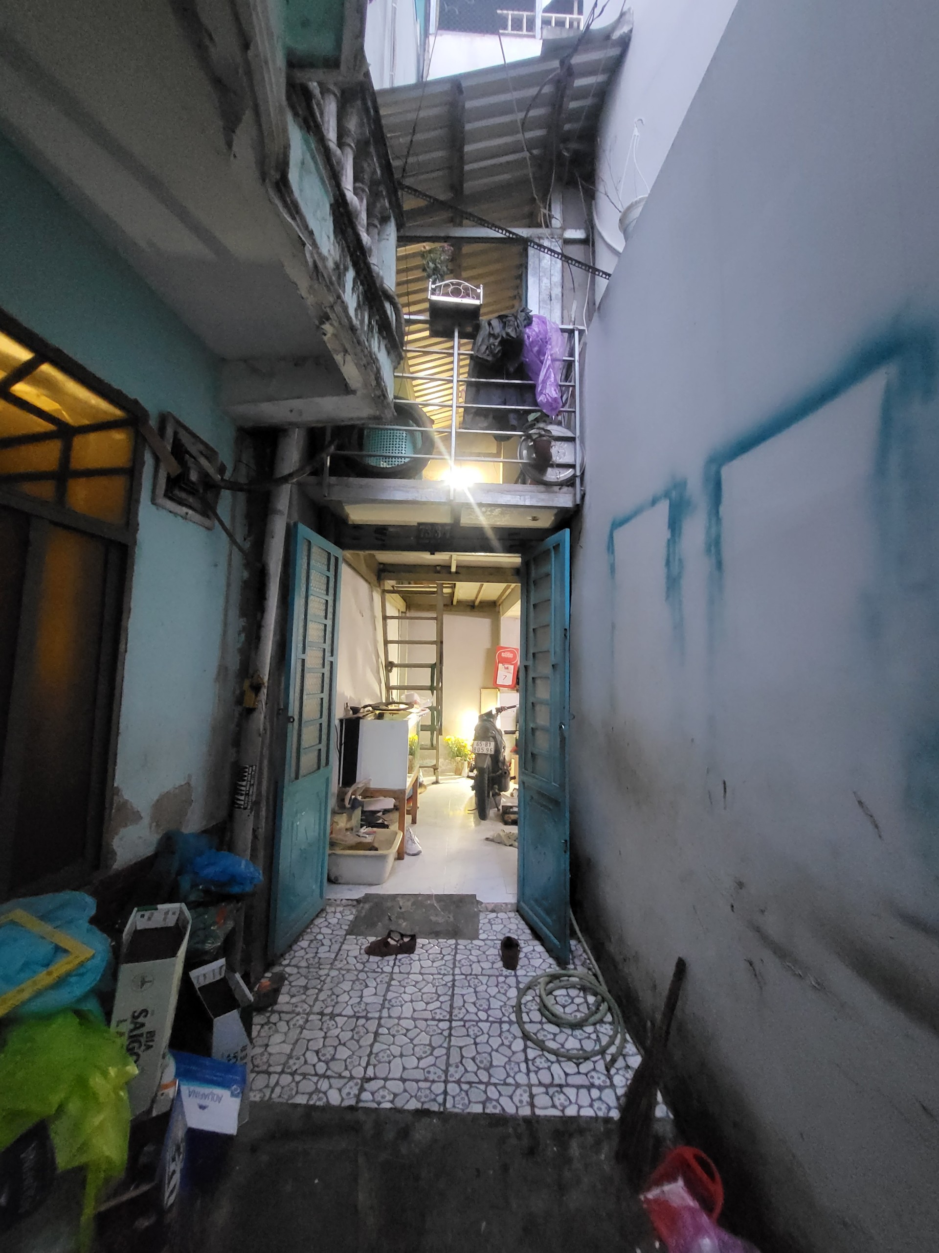 Bán nhà đường Khánh Hội, phường 3, Quận 4