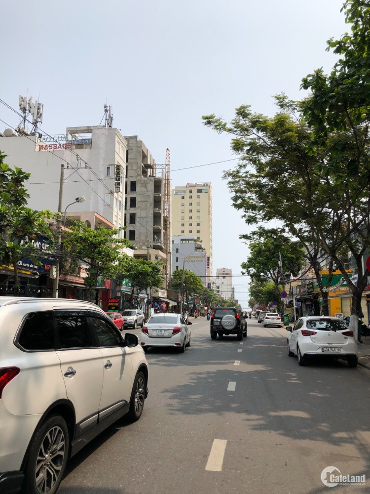 Bán nhà đường Lê Hồng Phong Quận 5