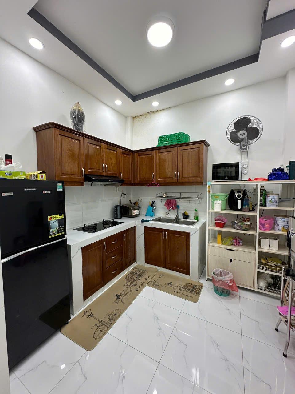 Bán nhà đường Nguyễn Thị Nhỏ Quận 5