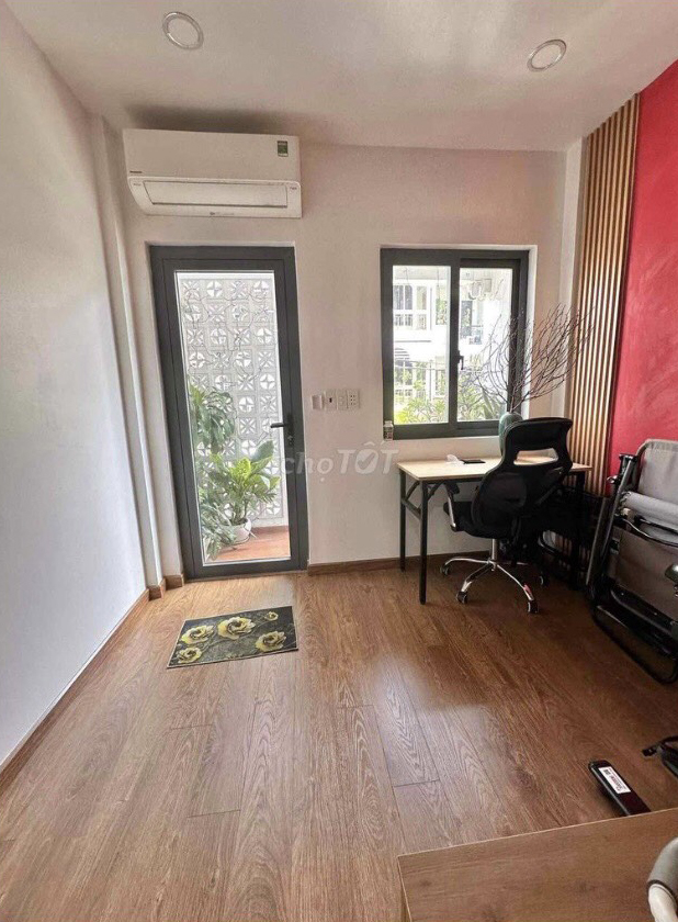 Bán nhà đường Phan Văn Trị, phường 2, Quận 5