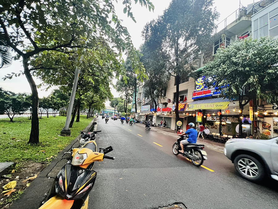 Bán nhà đường Trường Sa Quận 3