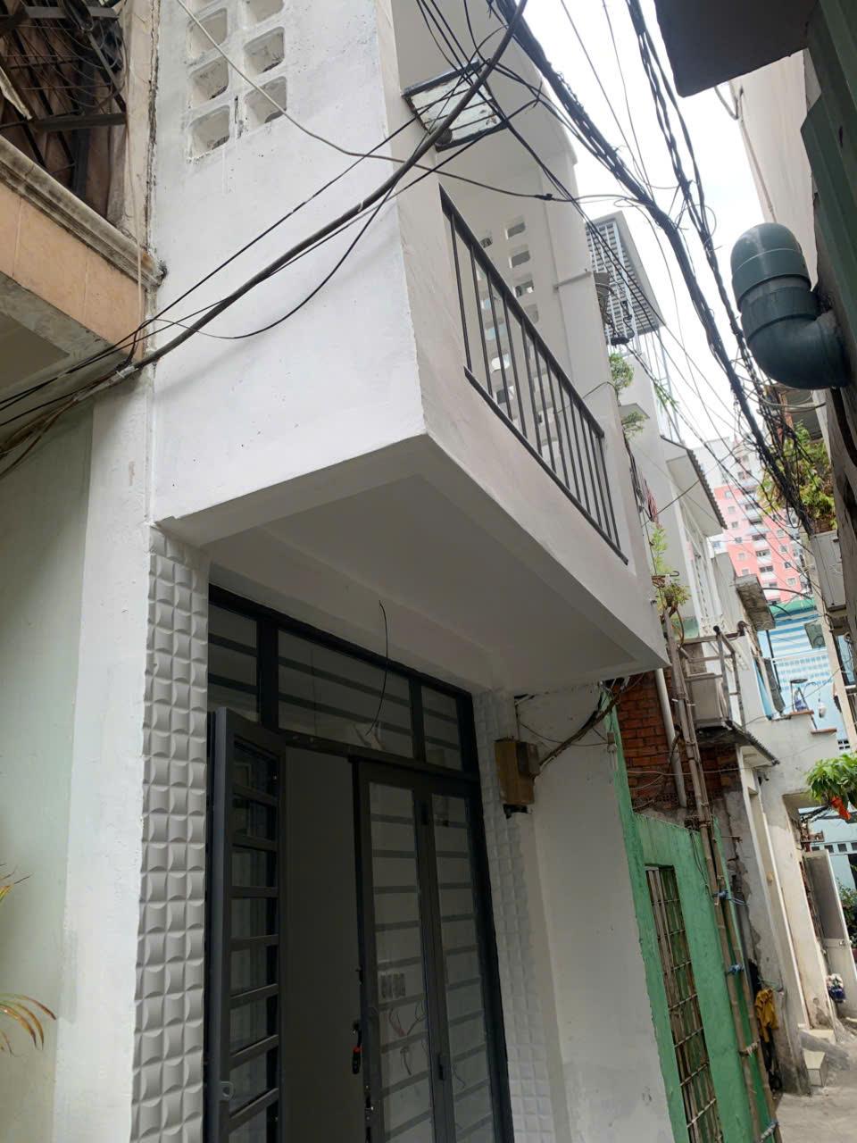 Bán nhà đường Võ Văn Kiệt, phường Cô Giang, Quận 1