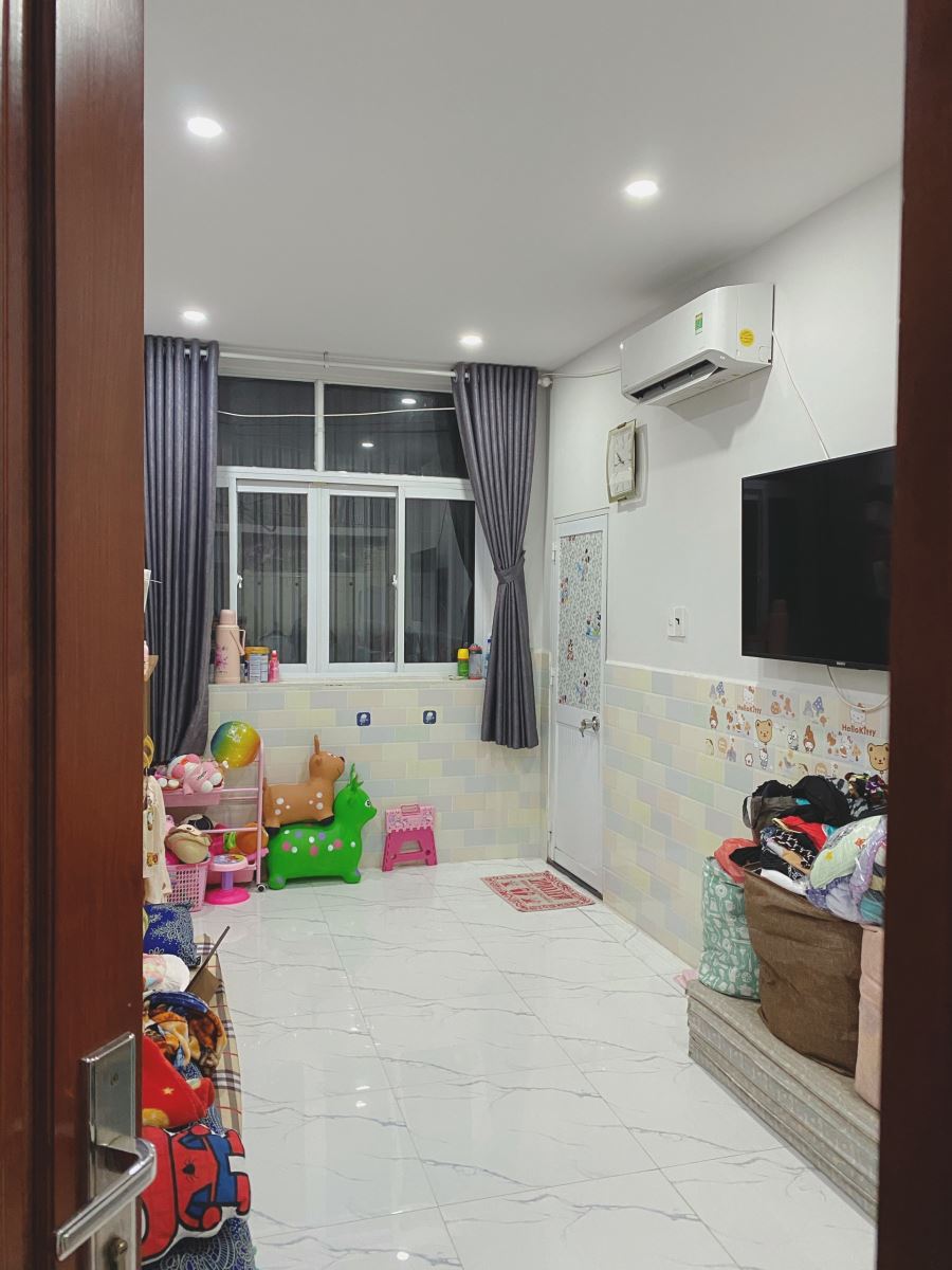Bán nhà đường Cô Giang Quận 1