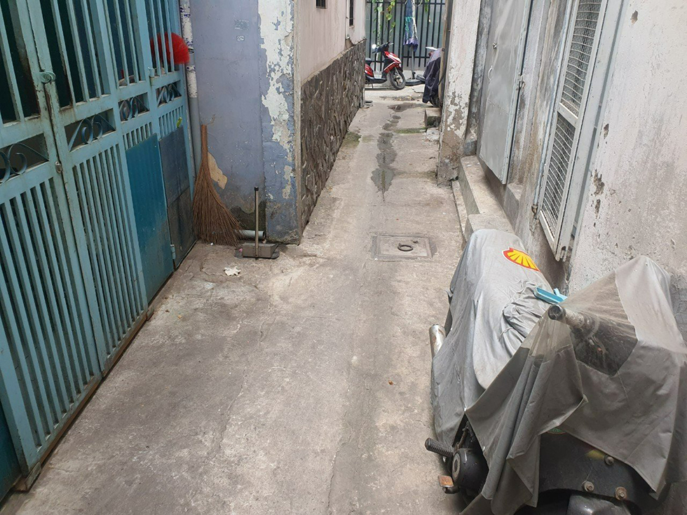Bán nhà đường Nguyễn Cư Trinh Quận 1