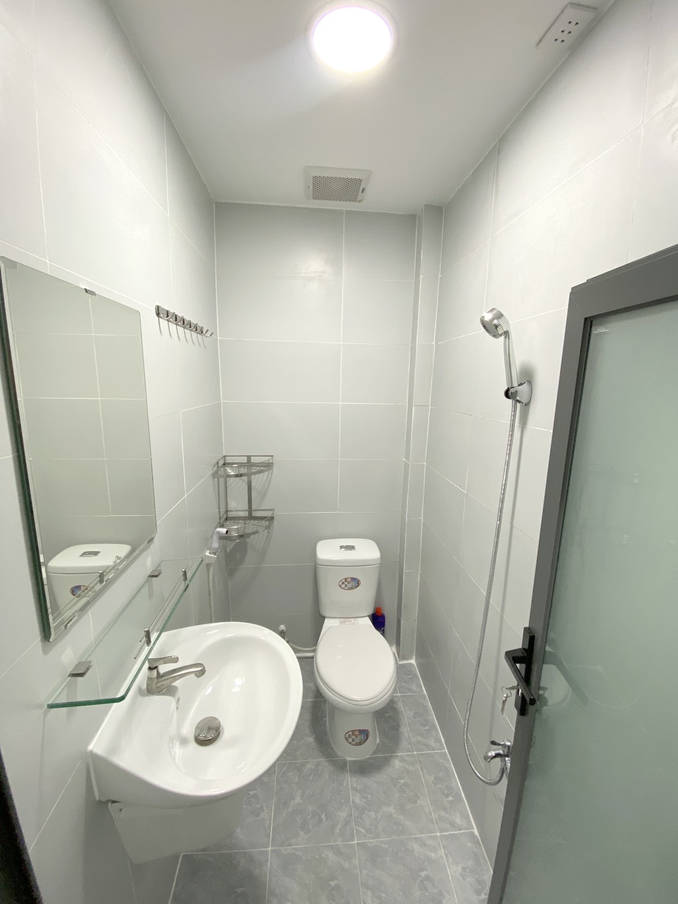 Bán nhà đường Nguyễn Phúc Chu quận Tân Bình