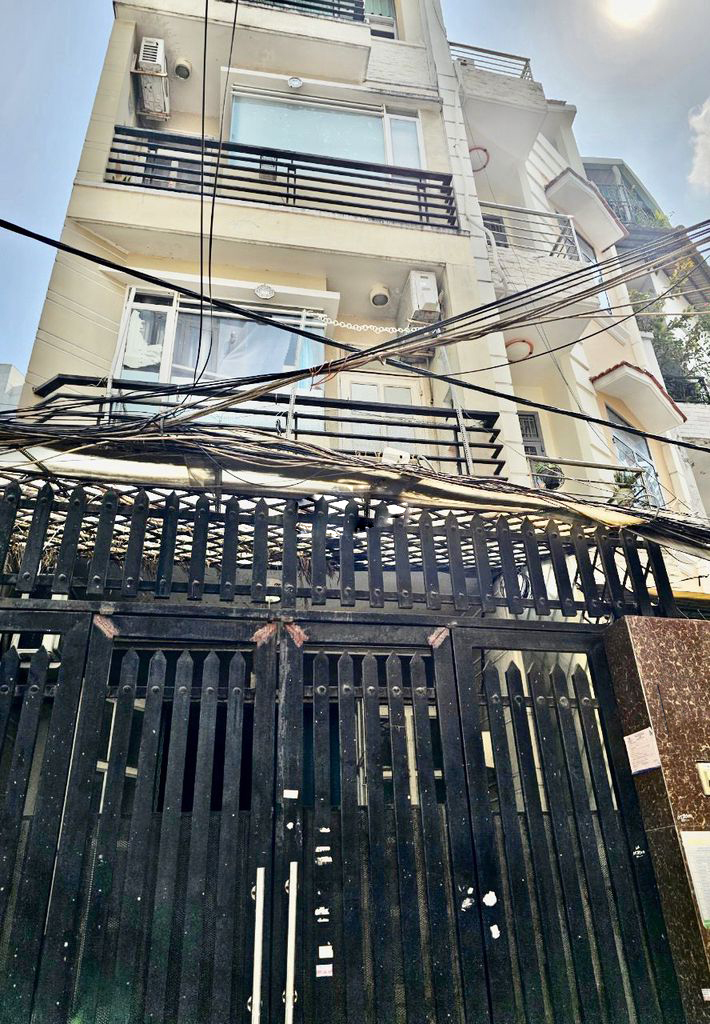 Bán nhà đường Nguyễn Thượng Hiền, phường 5, quận Phú Nhuận