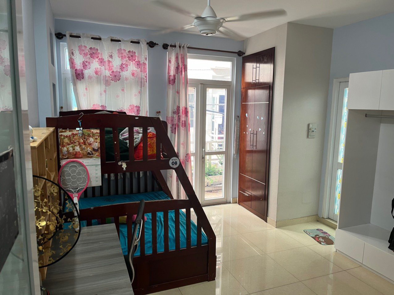 Bán nhà đường Nguyễn Trọng Tuyển quận Tân Bình