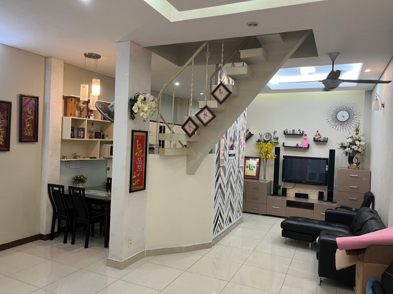 Bán nhà đường Nguyễn Trọng Tuyển quận Tân Bình
