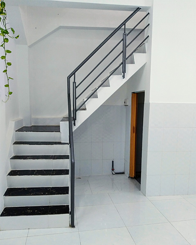 Bán nhà đường Phú Đinh Quận 5
