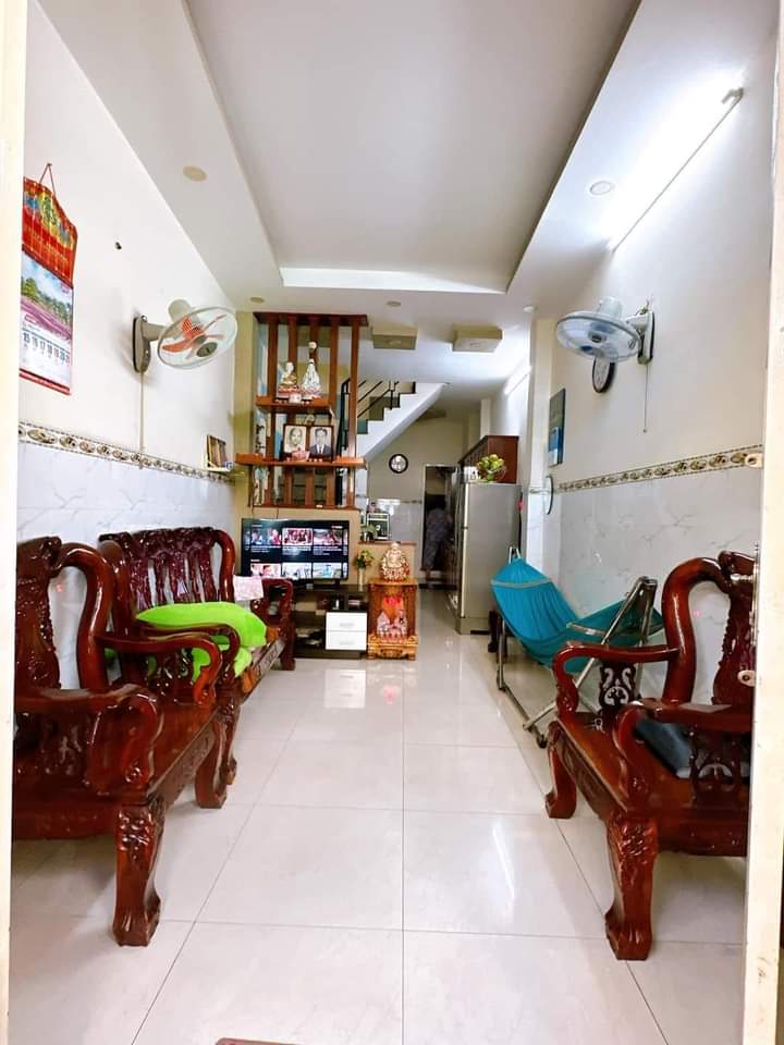 Bán nhà đường Tôn Đản Quận 4
