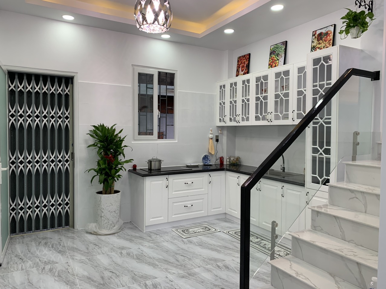 Bán nhà đường Trịnh Đình Trọng quận Tân Phú