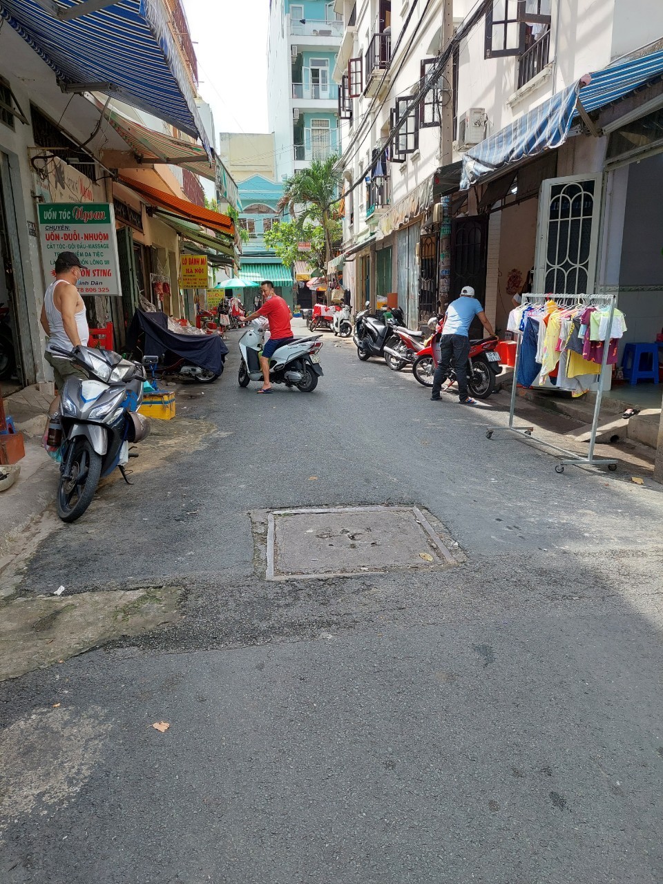 Bán nhà đường Văn Chung quận Tân Bình