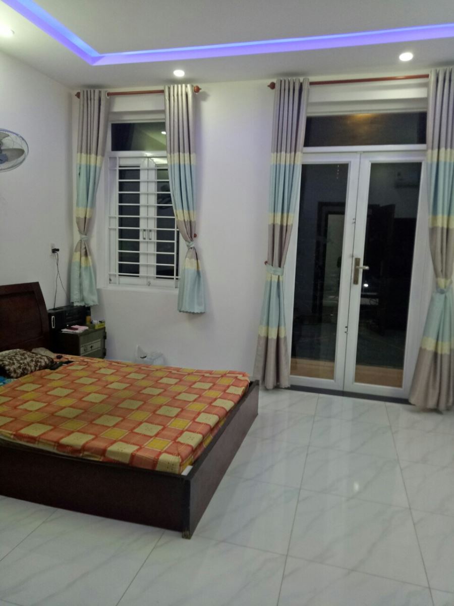 Bán nhà đường Lê Đình Cẩn quận Bình Tân