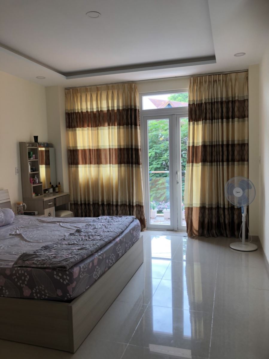 Bán nhà đường Lô D quận Bình Tân