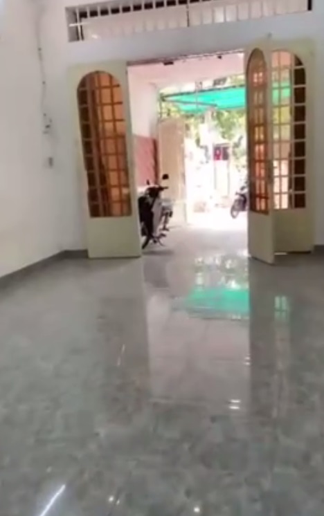 Bán nhà đường Lý Chiêu Hoàng Quận 6