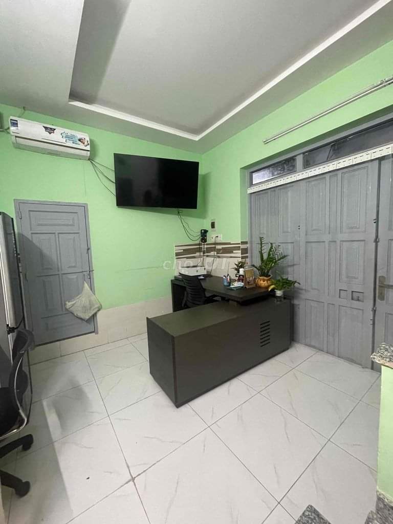 Cho thuê nhà đường Calmette Quận 1