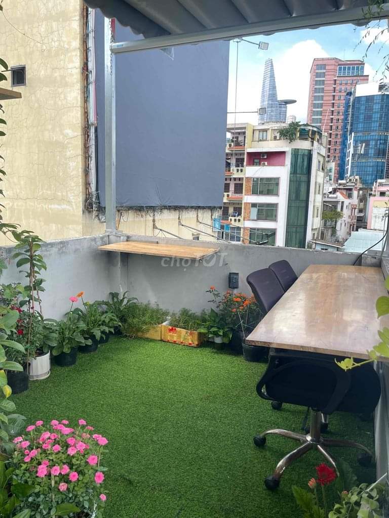 Cho thuê nhà đường Calmette Quận 1