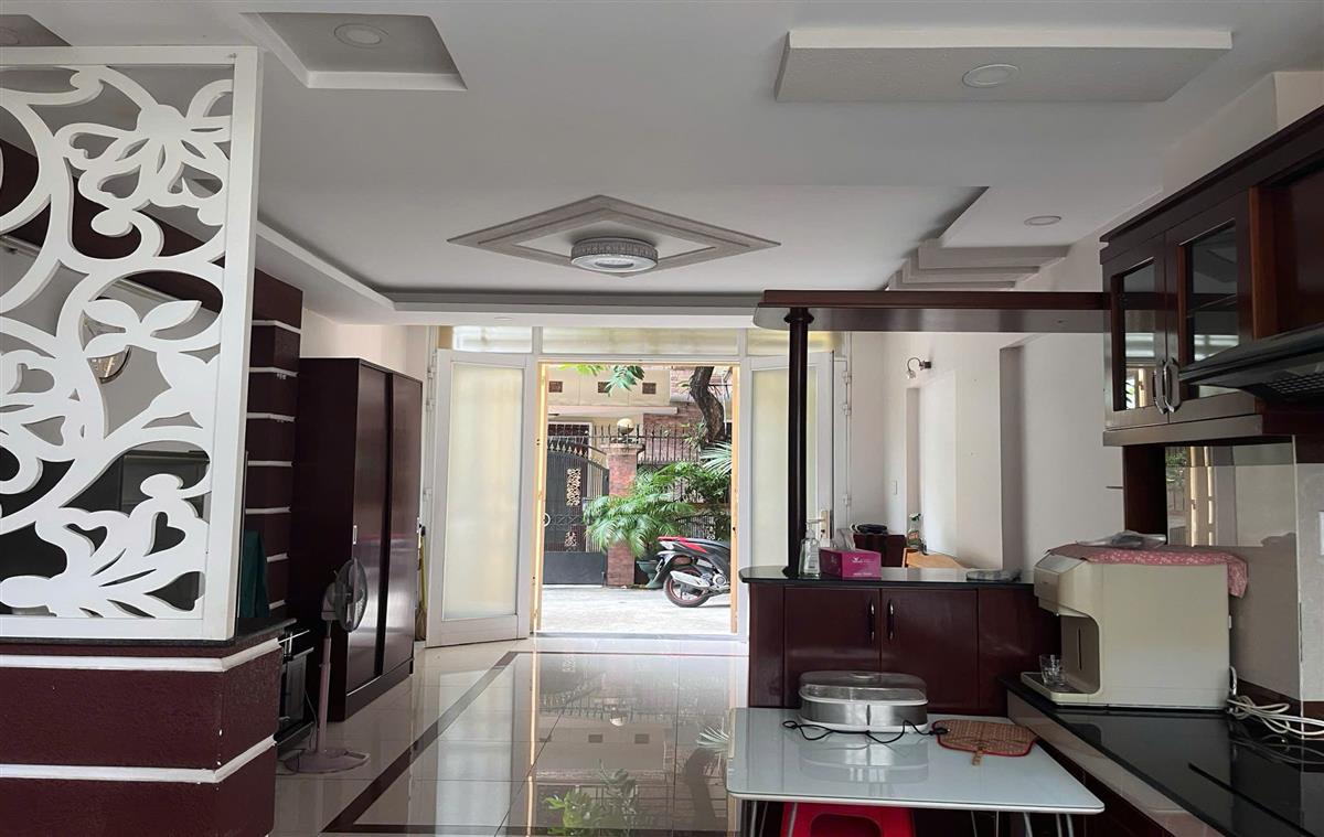 Cho thuê nhà đường Đoàn Thị Điểm quận Phú Nhuận