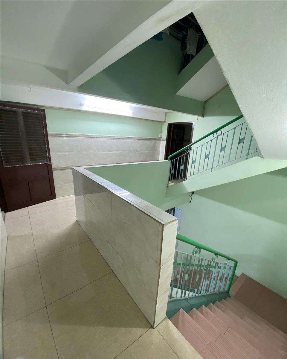 Cho thuê nhà đường Hồng Bàng Quận 6