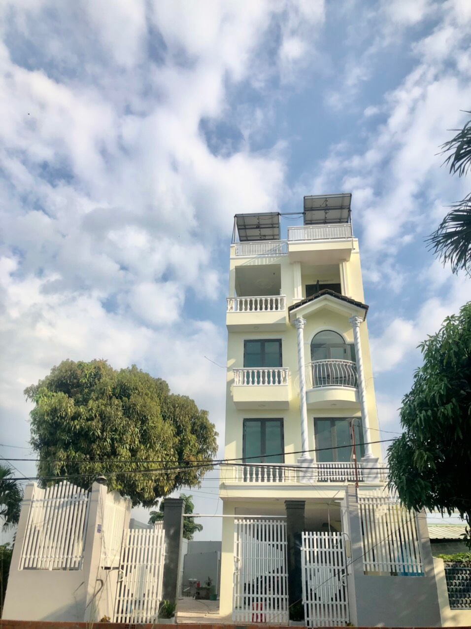 Cho thuê nhà đường Tân Hiệp 1-4, huyện Hóc Môn