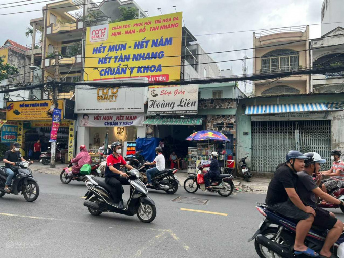 Cho thuê nhà đường Trương Công Định, quận Tân Bình