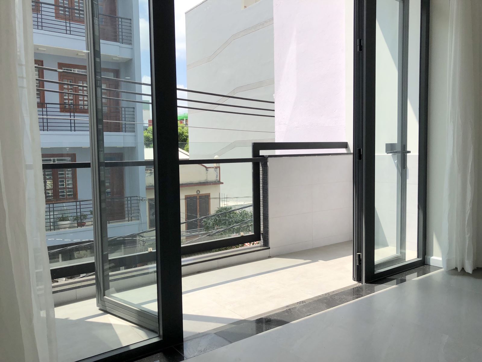 Cho thuê nhà đường số 1 Quận 7